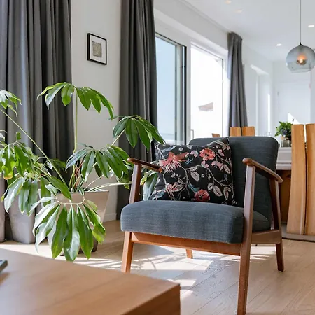 Huswell - Spacious In With Big Terrace Апартаменты