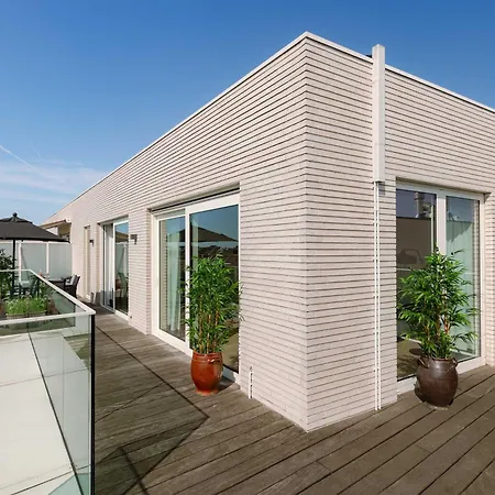 Huswell - Spacious In With Big Terrace Гент