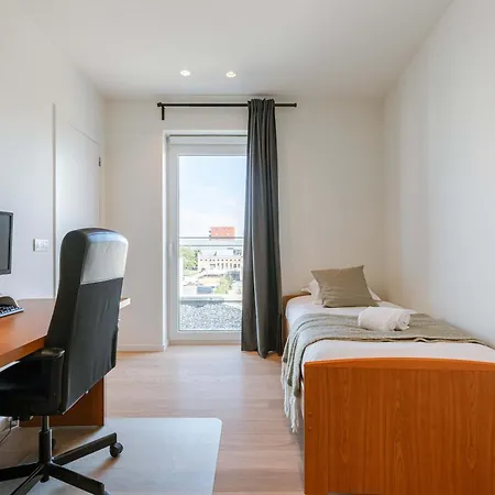 Апартаменты Huswell - Spacious In With Big Terrace *